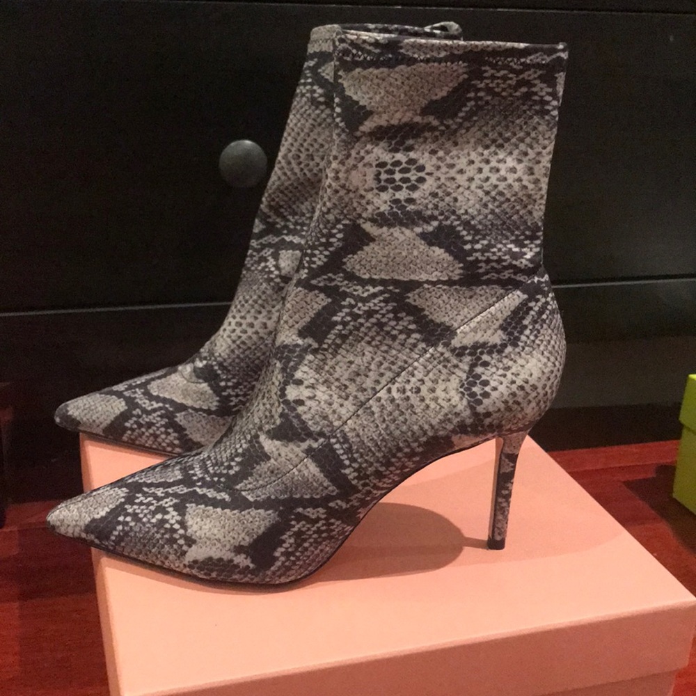 High Heel Pump